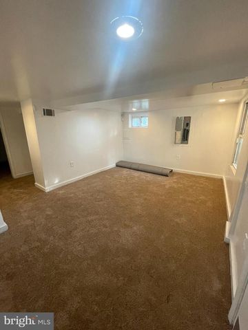 641 49TH ST NE, Washington, DC 20019