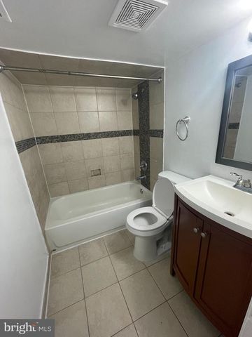 641 49TH ST NE, Washington, DC 20019