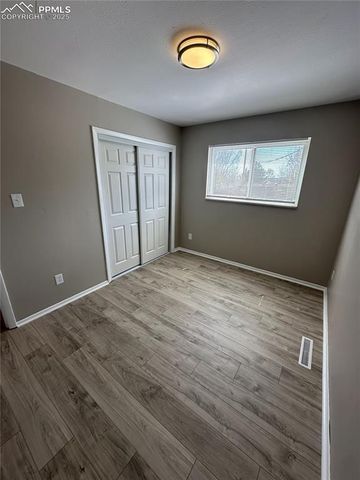 2717 King Street, Colorado Springs, CO 80904