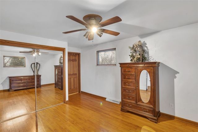 15 Pleasant Dr, Monessen, PA 15062