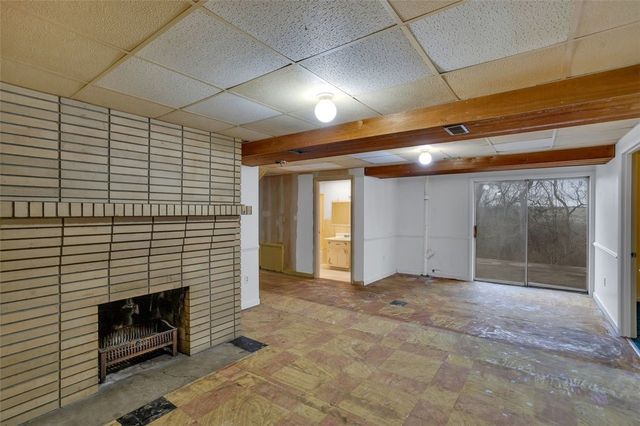 15 Pleasant Dr, Monessen, PA 15062