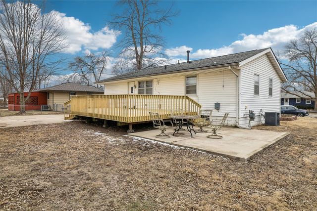 175 Waukee Avenue, Waukee, IA 50263