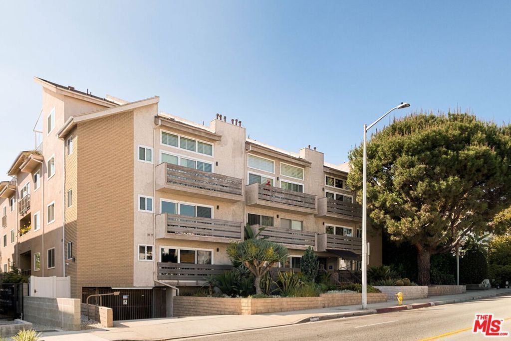 1021 N Crescent Heights Boulevard 207, Los Angeles, CA 90046 — photo 3