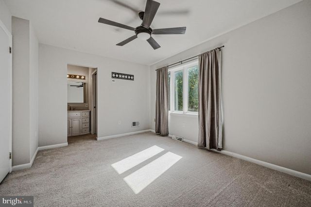 27 SERVAN CT, Wilmington, DE 19805