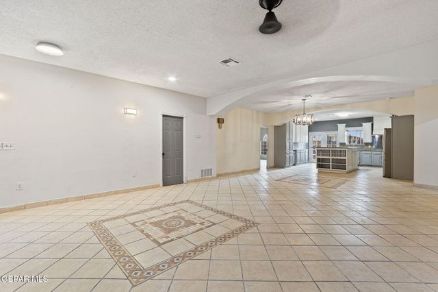 1121 Spartan Drive, Canutillo, TX 79835