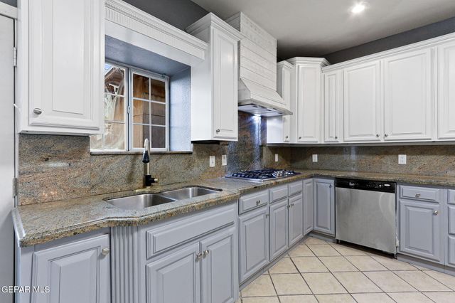 1121 Spartan Drive, Canutillo, TX 79835