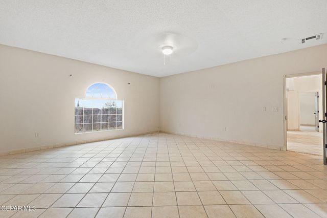 1121 Spartan Drive, Canutillo, TX 79835