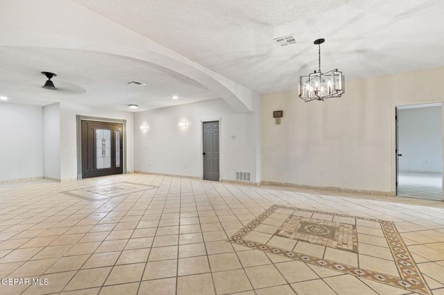 1121 Spartan Drive, Canutillo, TX 79835