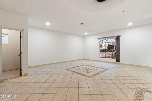 1121 Spartan Drive, Canutillo, TX 79835