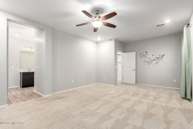 9162 W Blue Saguaro Street, Marana, AZ 85653