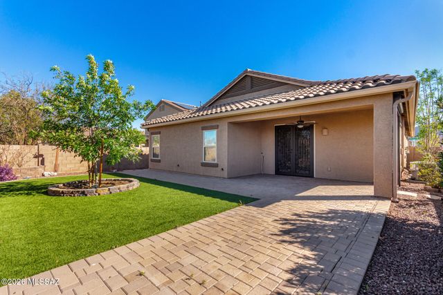 9162 W Blue Saguaro Street, Marana, AZ 85653