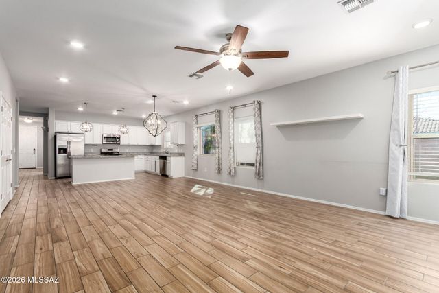 9162 W Blue Saguaro Street, Marana, AZ 85653