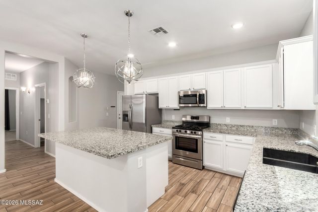 9162 W Blue Saguaro Street, Marana, AZ 85653