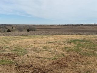 Country Street 2882, Chickasha, OK 73018