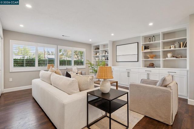 219 Evelyn Dr, Pleasant Hill, CA 94523