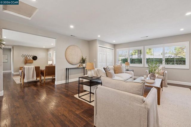 219 Evelyn Dr, Pleasant Hill, CA 94523