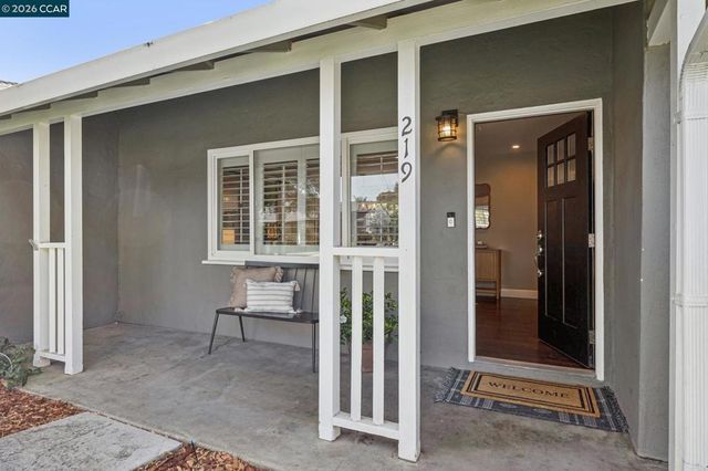 219 Evelyn Dr, Pleasant Hill, CA 94523