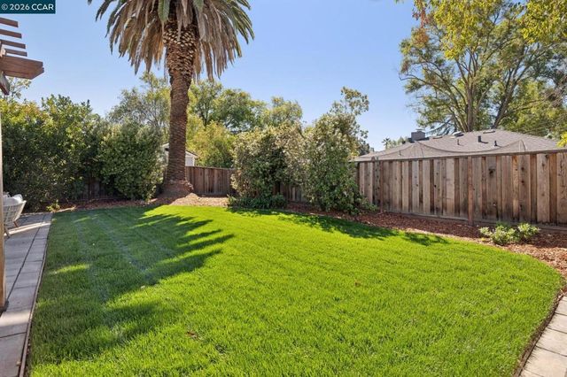 219 Evelyn Dr, Pleasant Hill, CA 94523