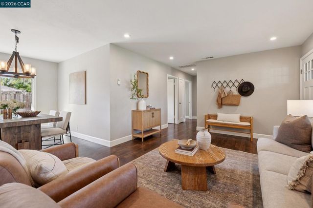 219 Evelyn Dr, Pleasant Hill, CA 94523