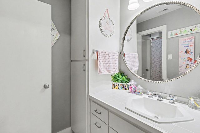 914 W 25th Street 2, Houston, TX 77008