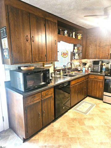 213 Anthony Road, Pickens, SC 29671