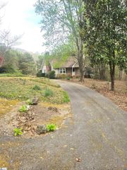 213 Anthony Road, Pickens, SC 29671