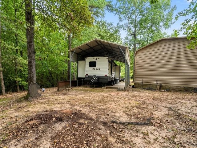 1190 Hidden Oaks Drive, Point Blank, TX 77364