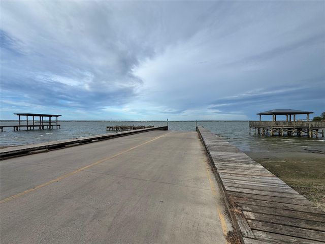 1190 Hidden Oaks Drive, Point Blank, TX 77364