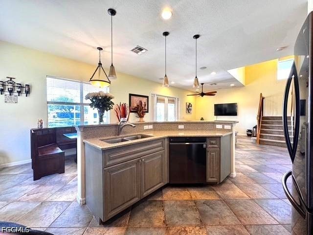 2560 Keystone Lake DR, Cape Coral, FL 33909