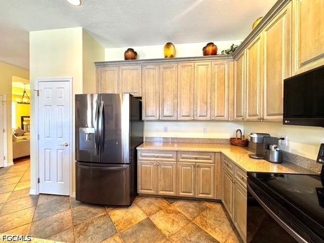 2560 Keystone Lake DR, Cape Coral, FL 33909