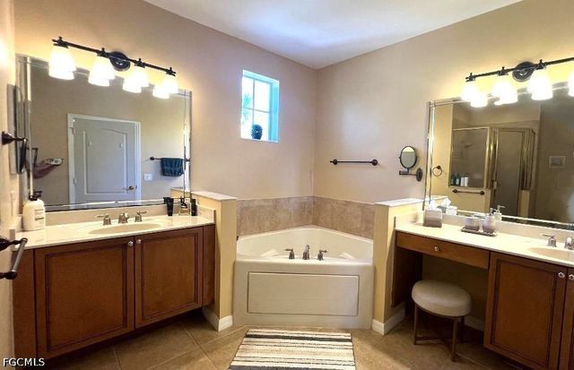 2560 Keystone Lake DR, Cape Coral, FL 33909