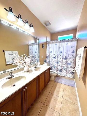 2560 Keystone Lake DR, Cape Coral, FL 33909