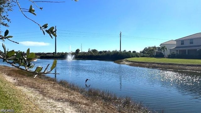 2560 Keystone Lake DR, Cape Coral, FL 33909