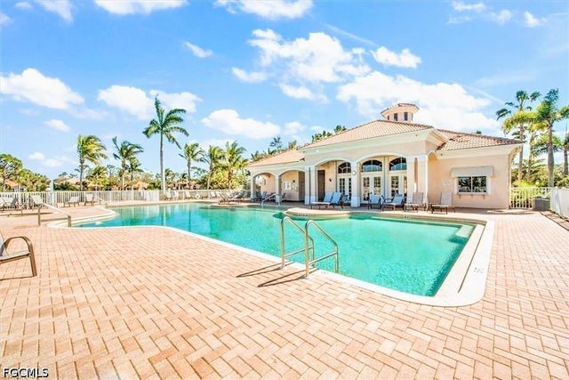 2560 Keystone Lake DR, Cape Coral, FL 33909