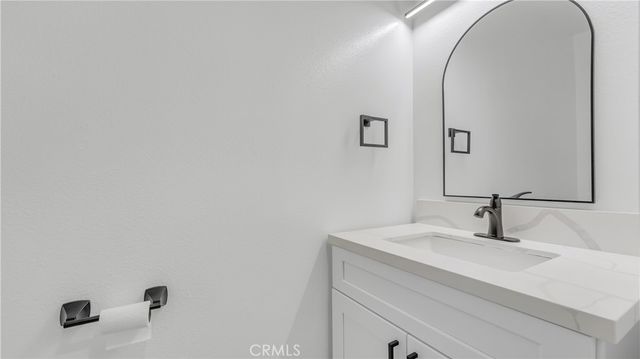 527 E Elmwood B, Burbank, CA 91501