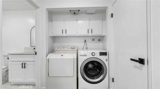 527 E Elmwood B, Burbank, CA 91501