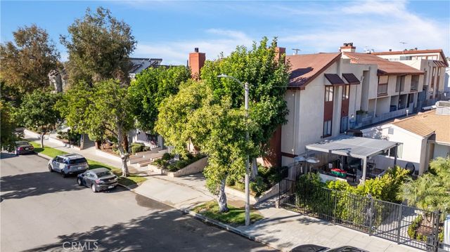 527 E Elmwood B, Burbank, CA 91501