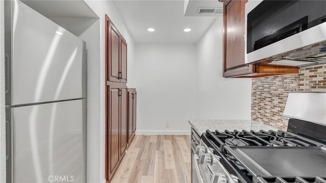 527 E Elmwood B, Burbank, CA 91501