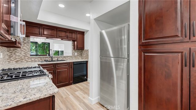 527 E Elmwood B, Burbank, CA 91501