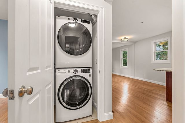 26 Andrew Street 2R, Salem, MA 01970