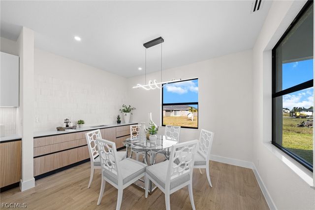 409 NE 15th TER, Cape Coral, FL 33909