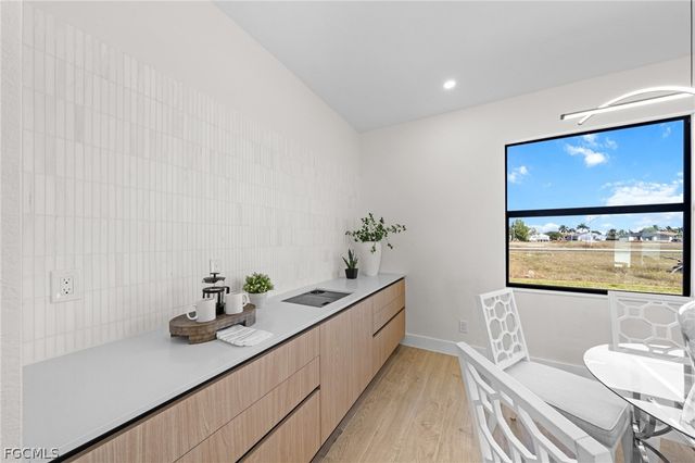 409 NE 15th TER, Cape Coral, FL 33909