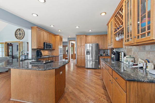 17324 Deer Creek Drive, Orland Park, IL 60467
