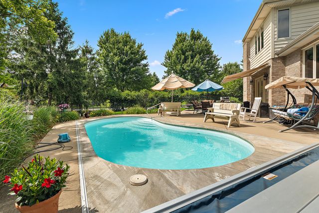 17324 Deer Creek Drive, Orland Park, IL 60467