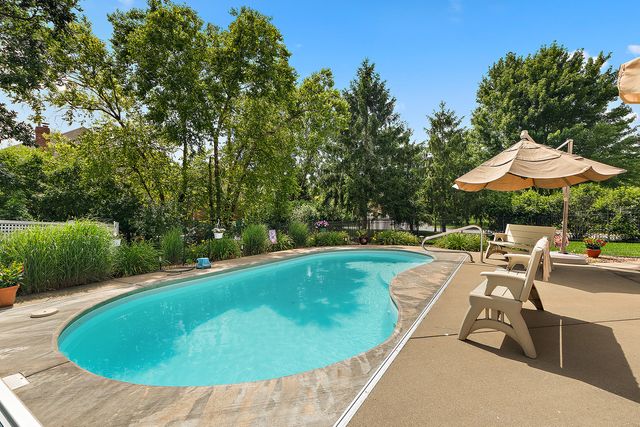 17324 Deer Creek Drive, Orland Park, IL 60467