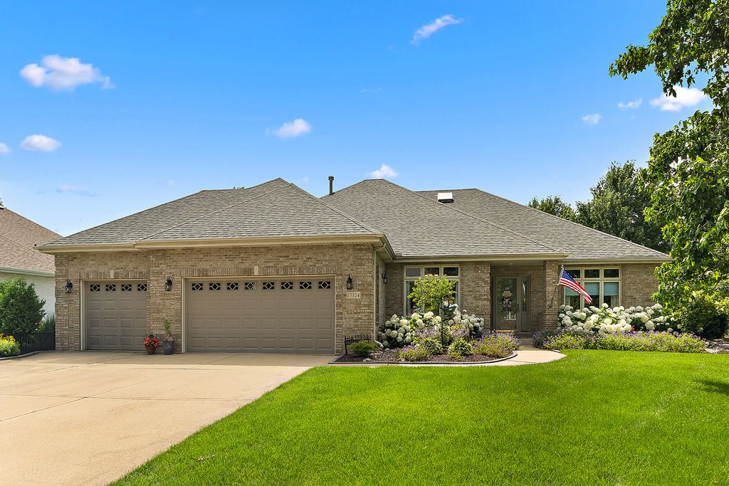 17324 Deer Creek Drive, Orland Park, IL 60467