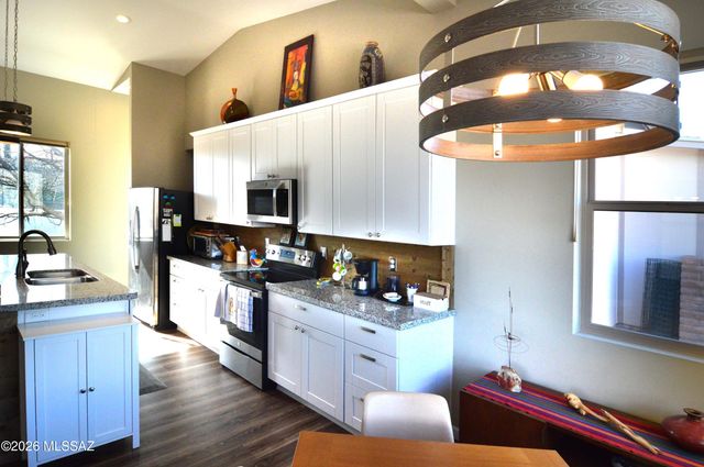 149 Roadrunner Lane, Patagonia, AZ 85624