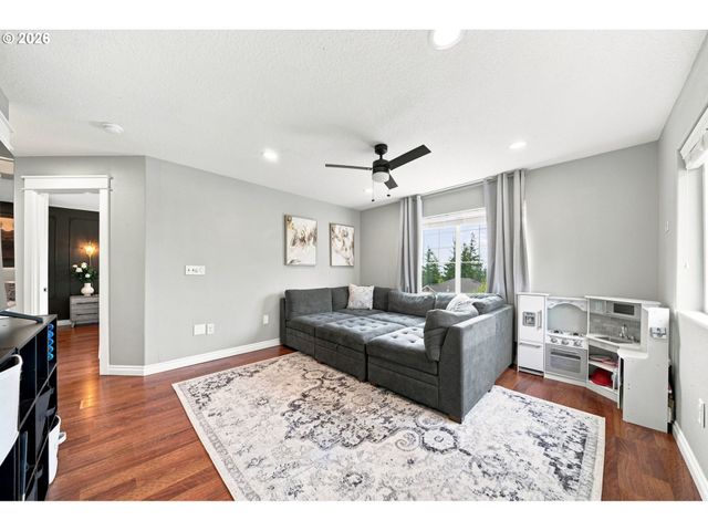 4425 Y St, Washougal, WA 98671