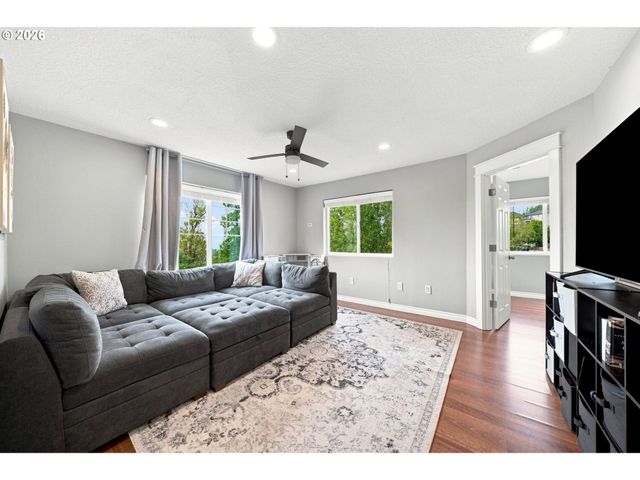 4425 Y St, Washougal, WA 98671