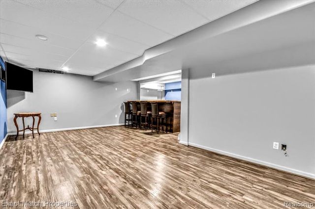 6456 Mcclelland Road, Holly, MI 48442